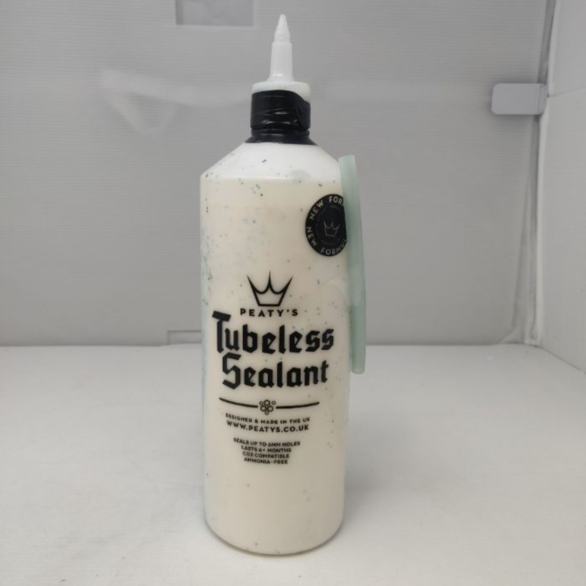 Peaty's Tubeless Sealant - Bike Tyre Liquid Sealant (1 Litre Workshop Bottle) - Image 2 of 2