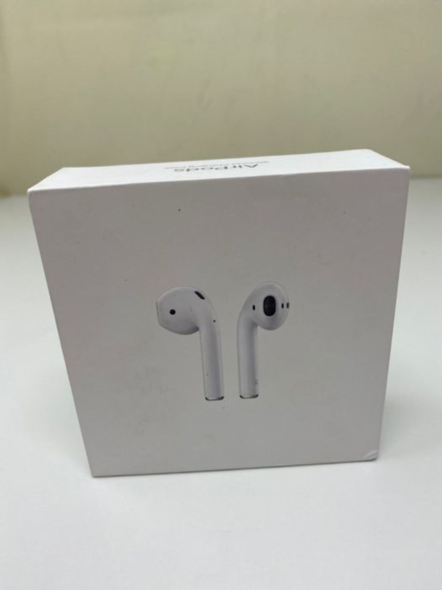 RRP £199.00 Apple AirPods with Wireless Charging Case - Image 2 of 3