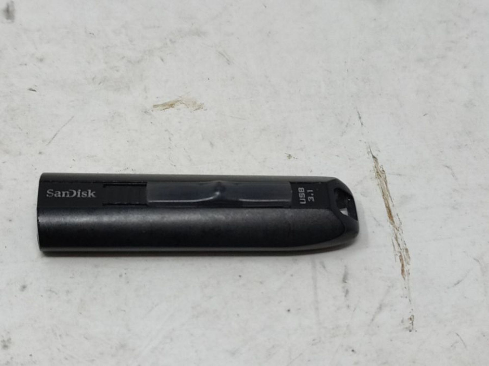 SanDisk Extreme Go USB 3.1 128 GB Flash Drive , black - Image 2 of 3