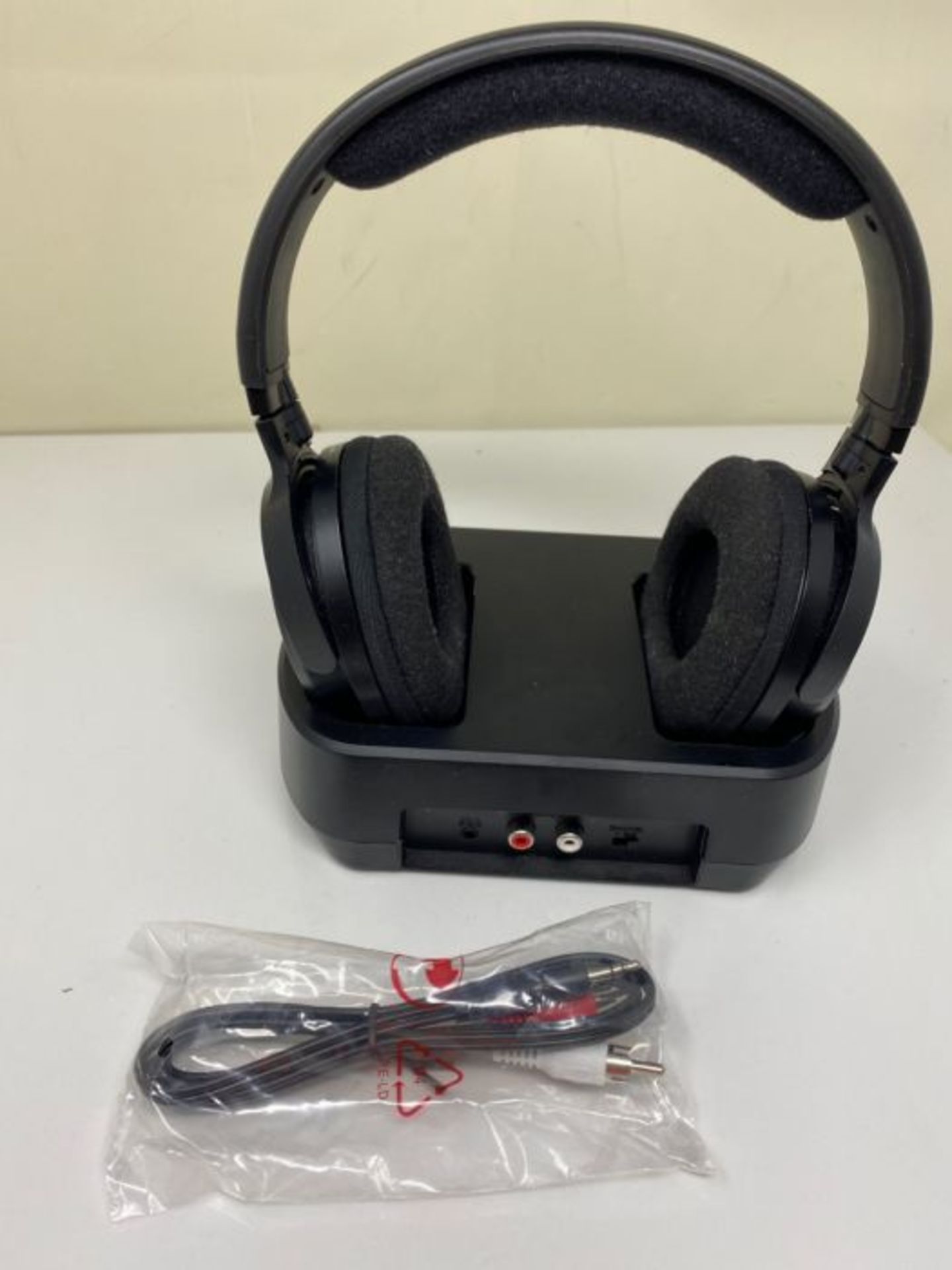 Thomson WHP 3001 Wireless Headphones for Portable Music Players 863 MHz, Black - Image 3 of 3