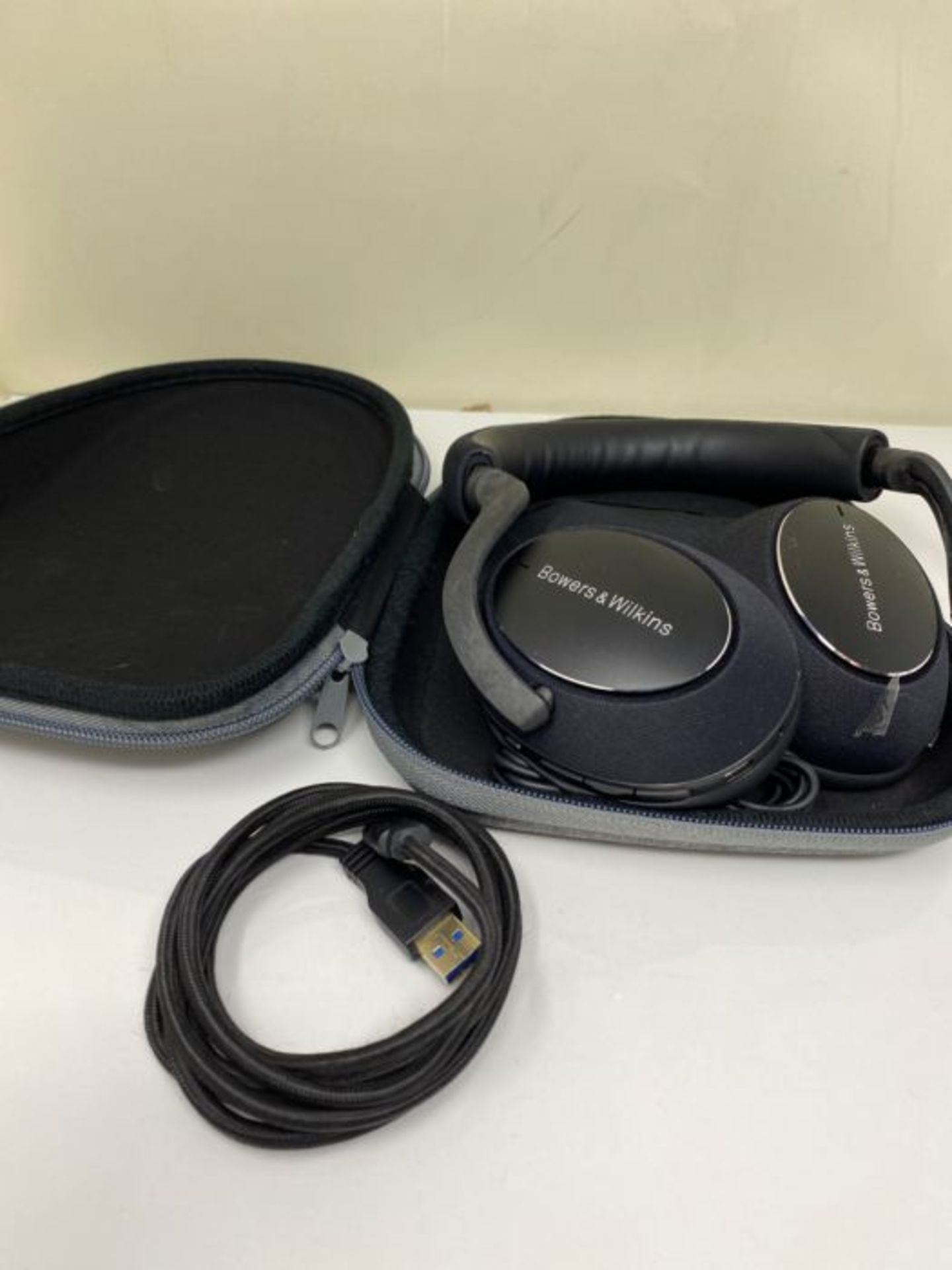 RRP £309.00 Bowers & Wilkins PX7 Noise Cancelling Wireless Headphones with Bluetooth 5.0 & Quick C - Image 3 of 3