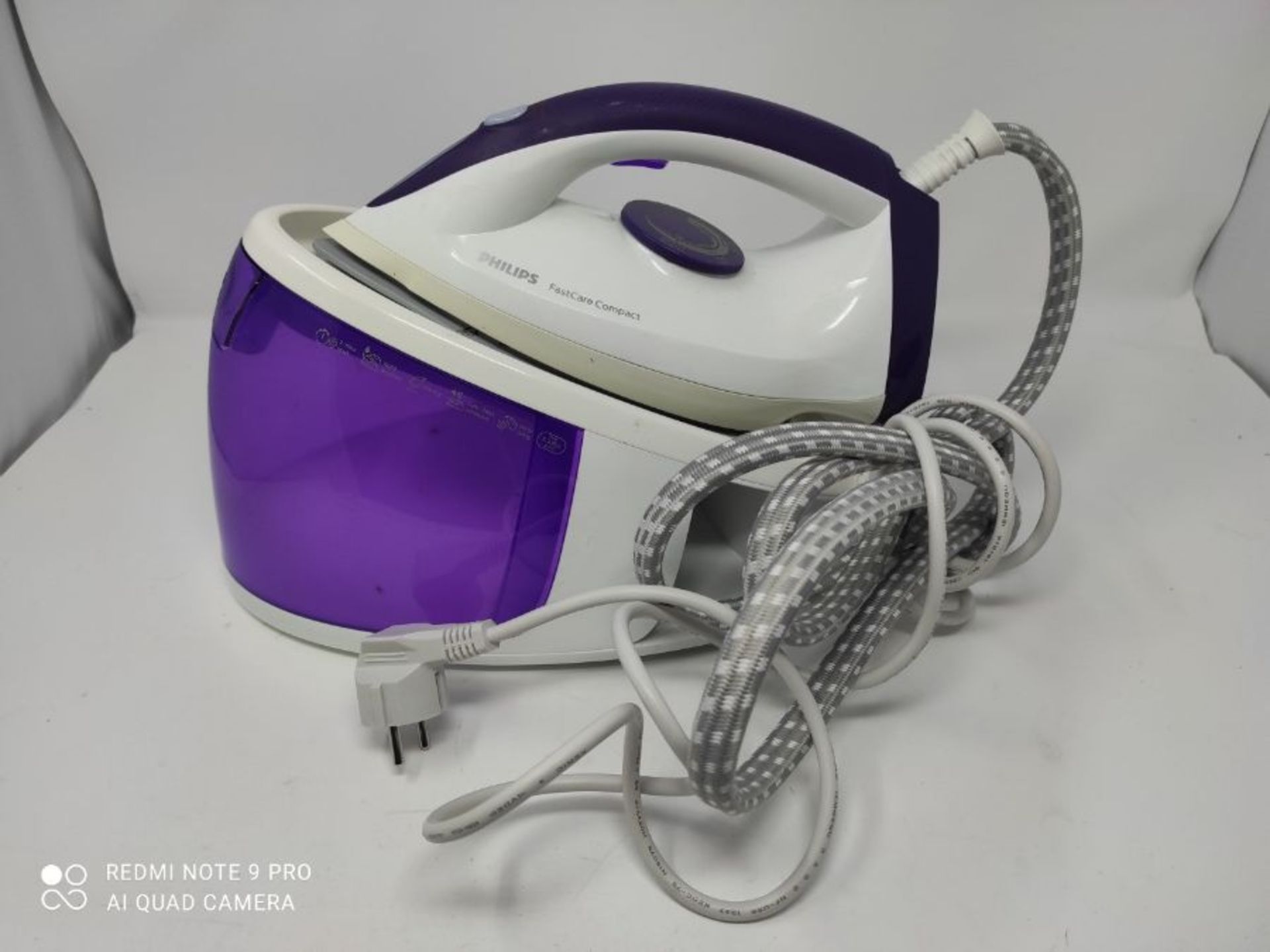 RRP £132.00 Philips Steam generator iron - purple/white GC6704/30 Steam generator iron - purple/wh - Image 2 of 2