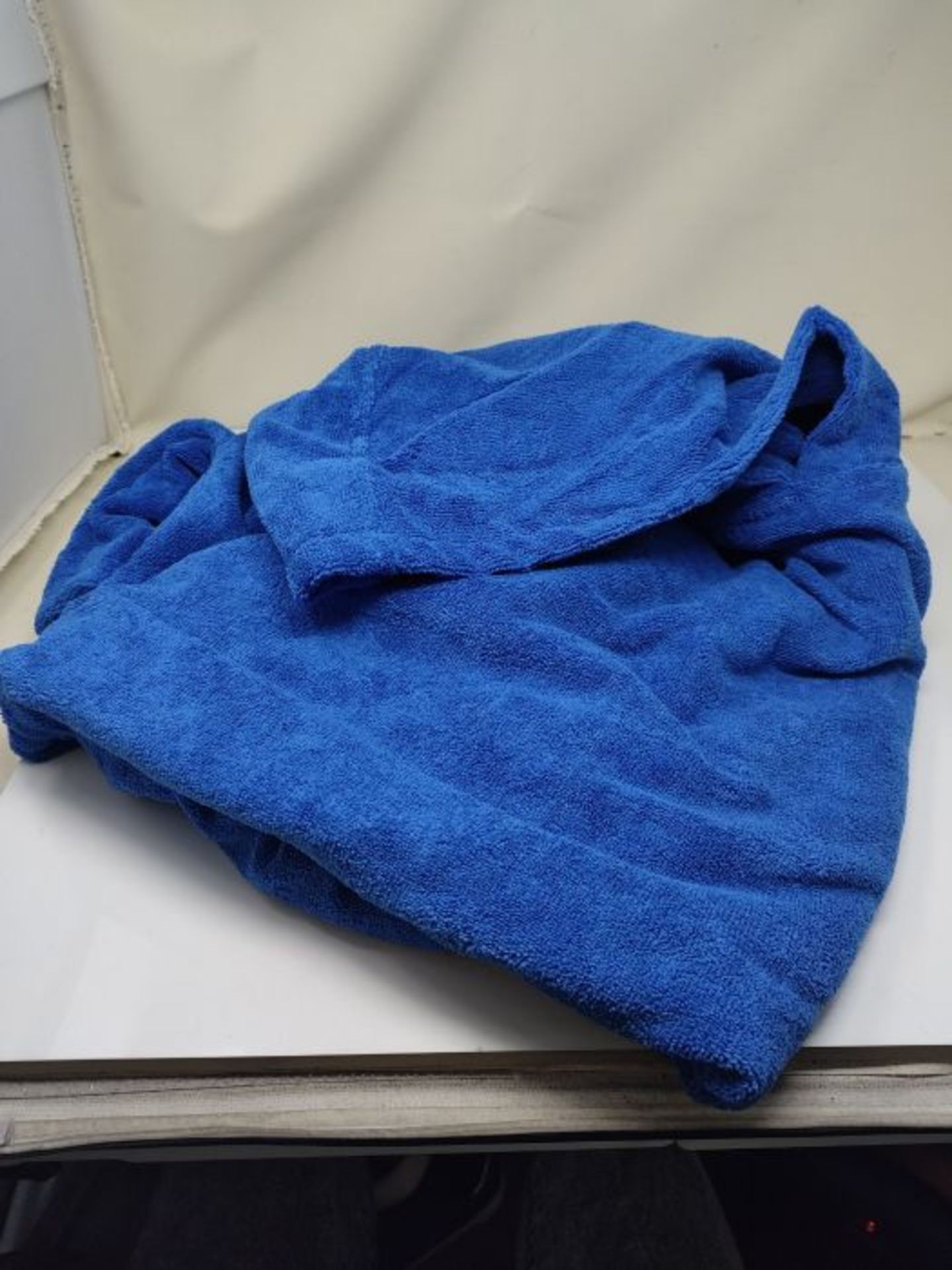 Winthome Sleeveless Changing Bath Robe with Pocket, Surf Poncho Towel (Blue) - Image 2 of 2