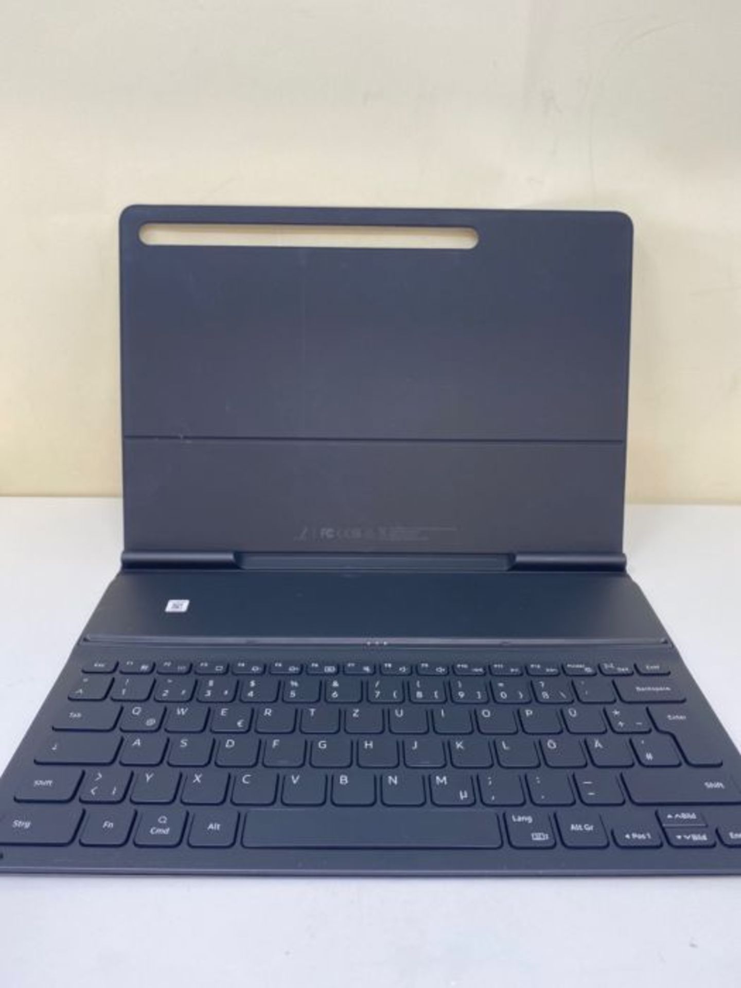 RRP £87.00 Samsung EF-DT730 Book Cover Keyboard Slim for Galaxy Tab S7+ / Tab S7 FE Black - Image 2 of 2