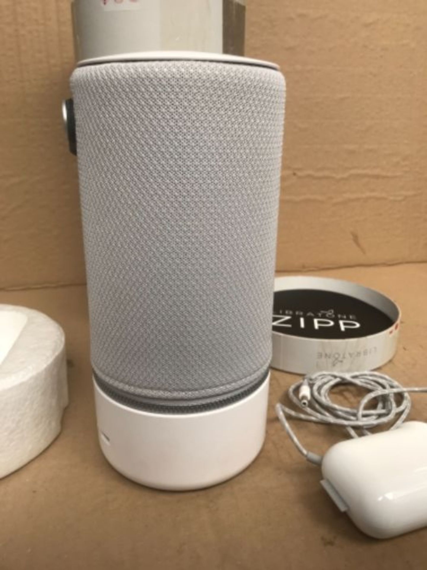 RRP £228.00 Libratone ZIPP Wireless Speaker (360 Â° Sound, Wifi, Bluetooth, MultiRoom, Airplay 2 - Image 3 of 3