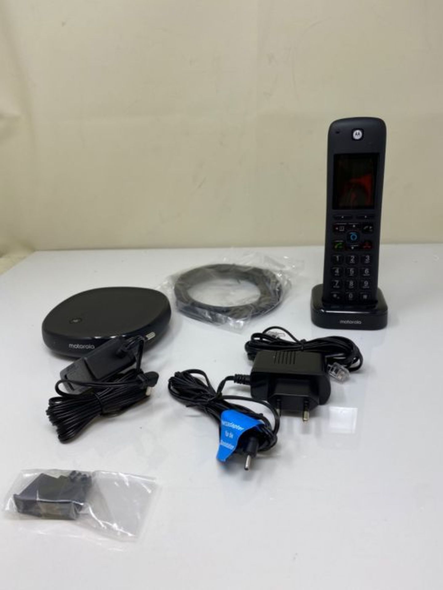 Motorola AHXO1 - DECT Schnurlostelefon - 2" Farbdisplay, Alexa integriert, Telefonbuch