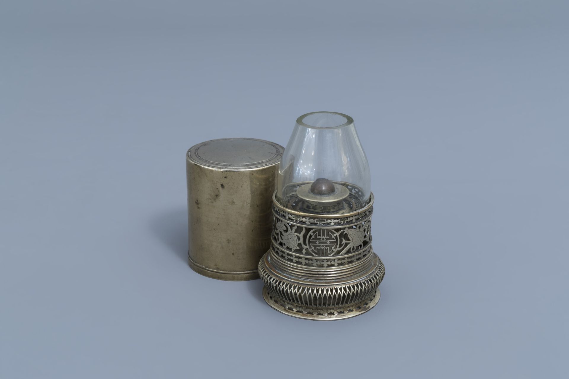 A Chinese paktong opium travel lamp, ca. 1900 - Image 2 of 12