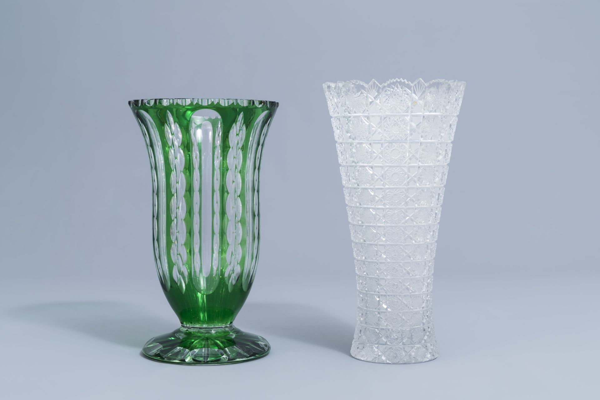 Five overlay crystal cut and glass vases, a.o. Val Saint Lambert and Maastricht, 20th C. - Image 11 of 13