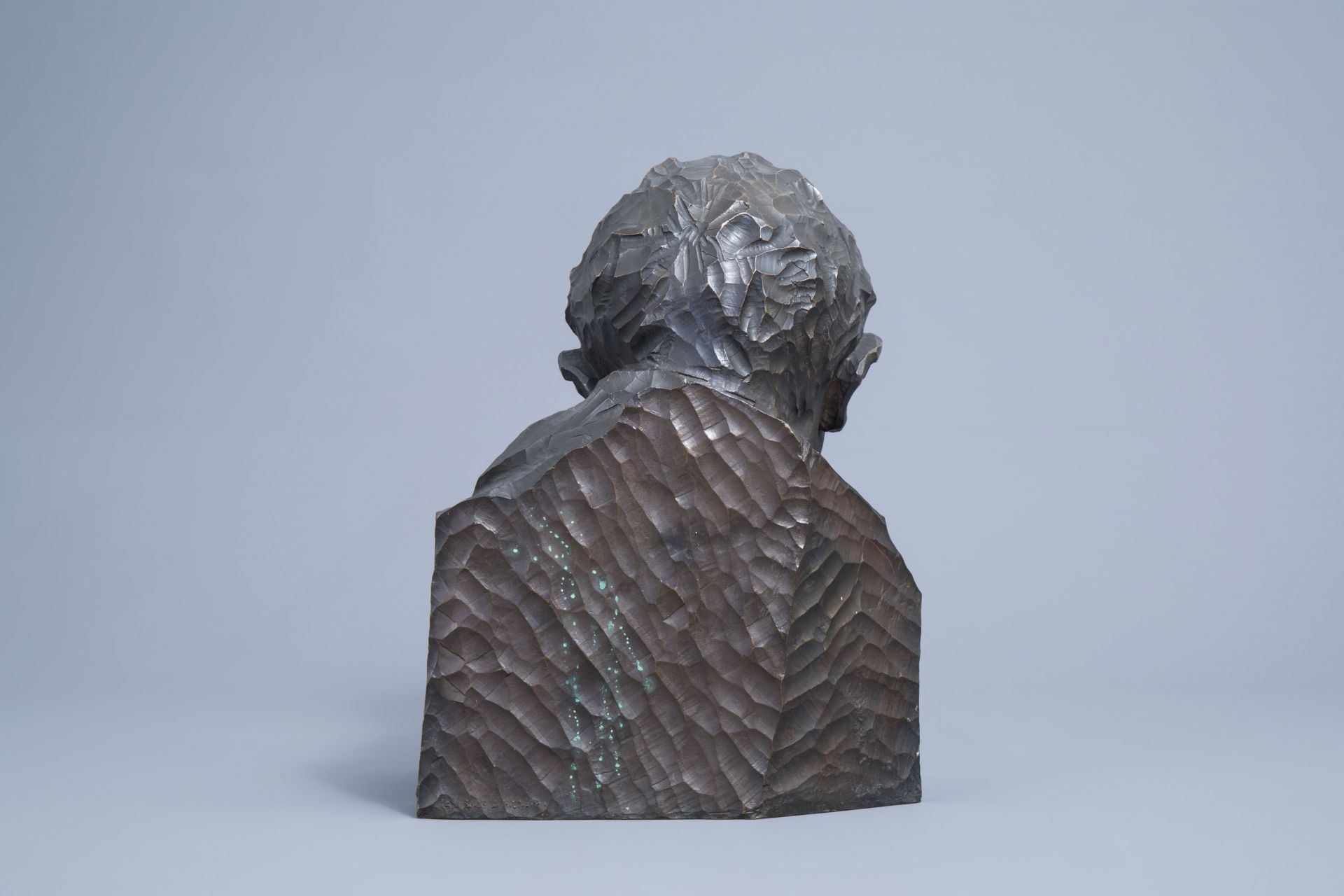 Santiago Rodriguez Bonome (1901-1995): A portrait bust o Pablo Casals, patinated bronze, dated 1926 - Image 4 of 9