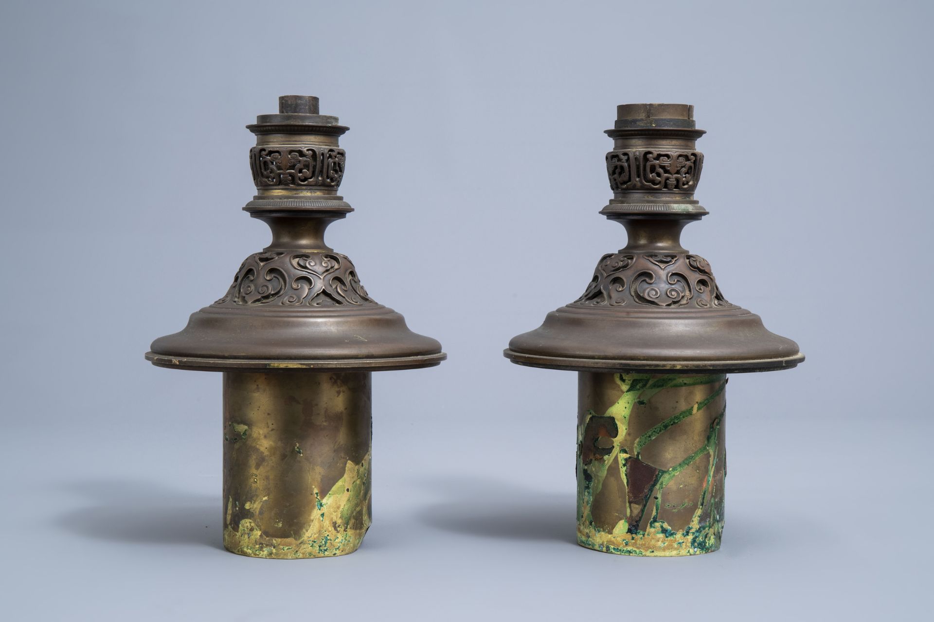 A pair of impressive Japanese partly gilt bronze vases with Gagneau mounts, Meiji, 19th C. - Image 31 of 40