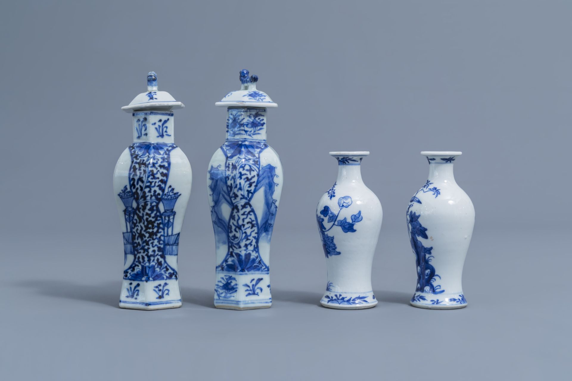 A varied collection of Chinese blue and white porcelain, 19th C. - Image 14 of 18