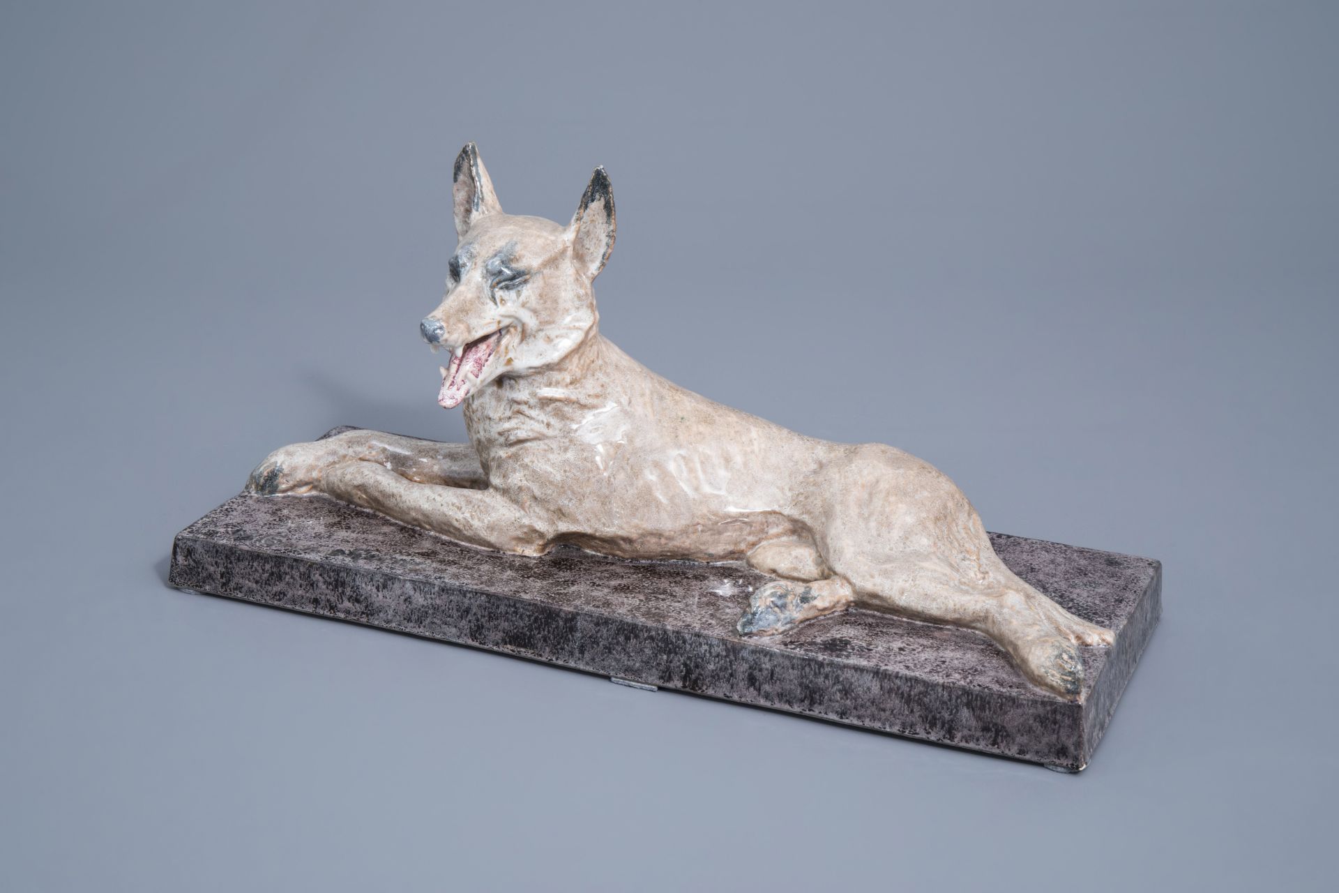 Maurice Guiraud-Rivire (1881-1947): Lying dog, polychrome glazed earthenware, Art Deco period - Image 2 of 10