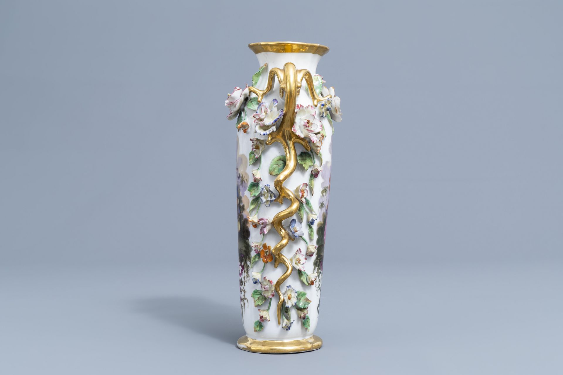 Two pairs of gilt and polychrome Paris porcelain vases and a 'chinoiserie' vase, 19th C. - Image 30 of 48