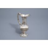 A Spanish silver Historicism jug, 915/000, 20th C.