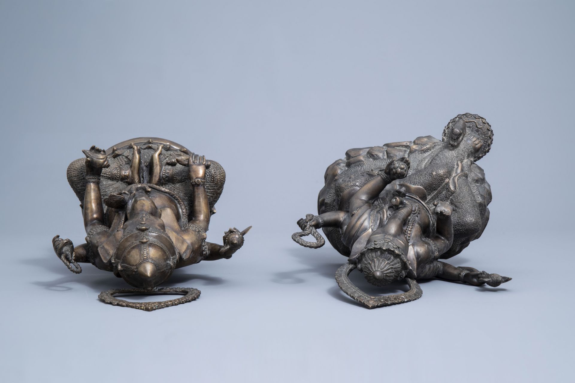 Three large Indian bronze figures depicting Ganesha and Shiva, 20th C. - Image 7 of 13