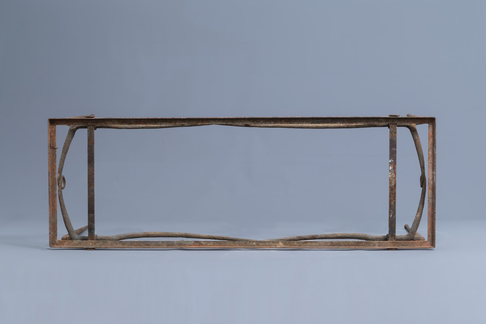 Attr. to RenŽ Prou (1889-1947): A wrought iron console with 'pierre de Bourgogne' top, mid 20th C. - Image 6 of 9