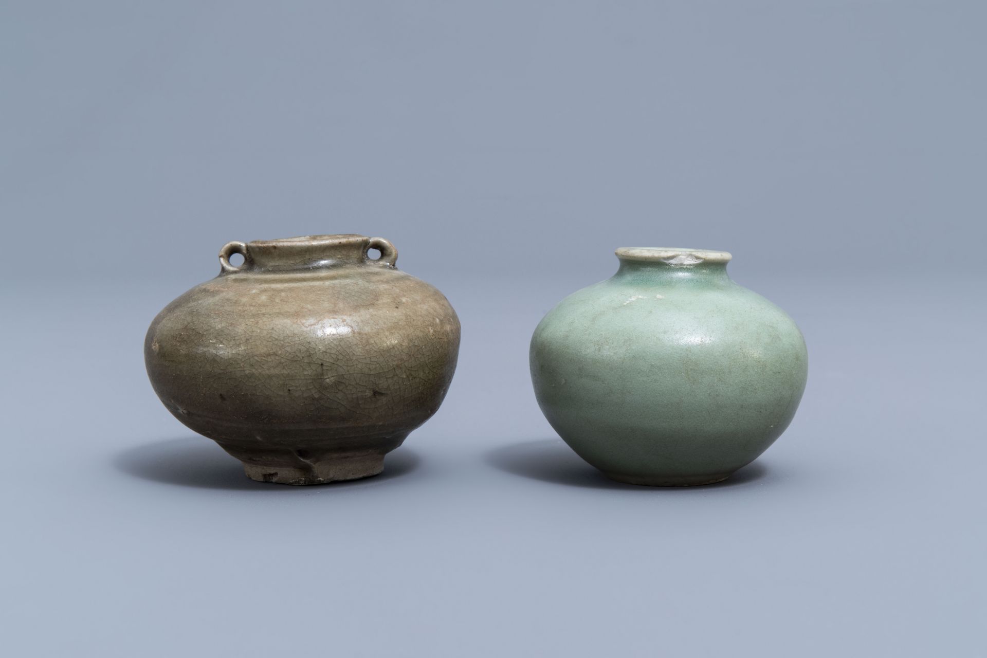 A varied collection of Chinese blue, white and celadon porcelain, Ming and later - Image 32 of 38