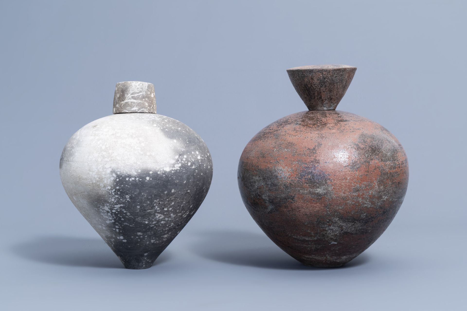 A varied collection modern European studio pottery (Dis Cinardo, Kaat Campo, Patrick Picarelle), 20t - Image 2 of 15