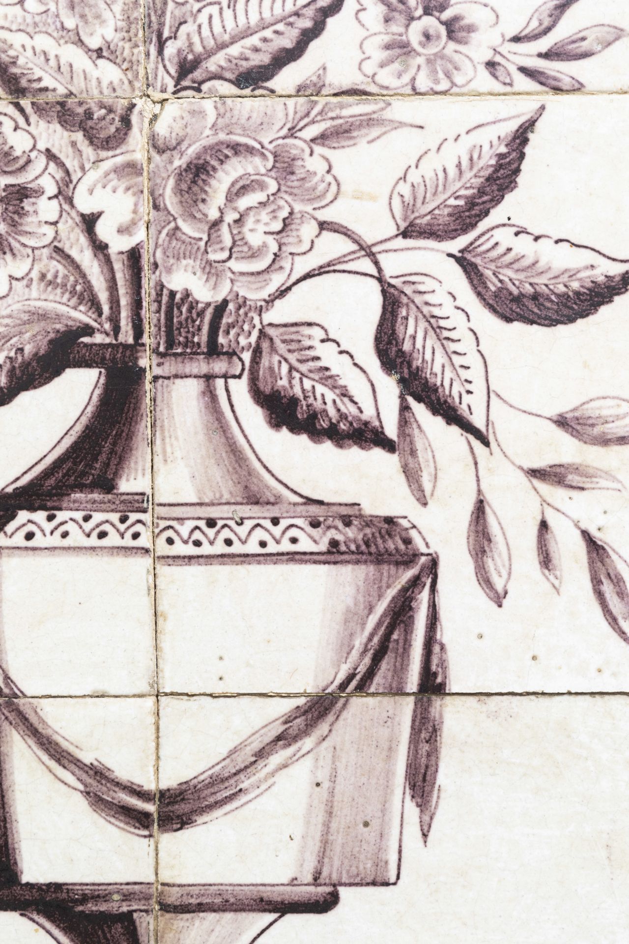 Two Dutch Delft manganese tile murals with a flower vase and a house in a landscape, 18th/19th C. - Image 3 of 5