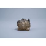 A Chinese smoky quartz toad form snuff bottle, 19th/20th C.