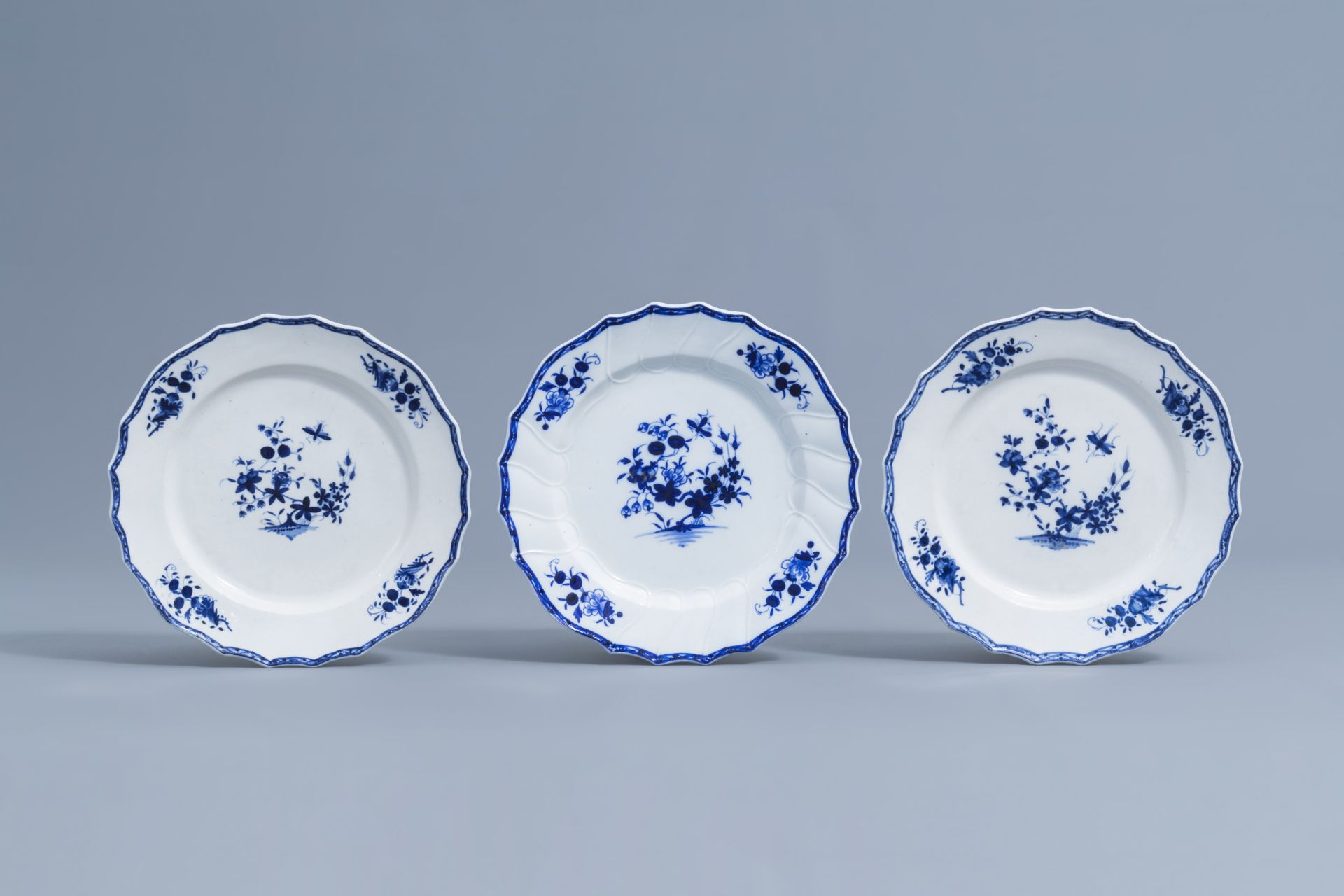 A varied collection of blue and white Tournai porcelain, 18th/19th C. - Image 13 of 32