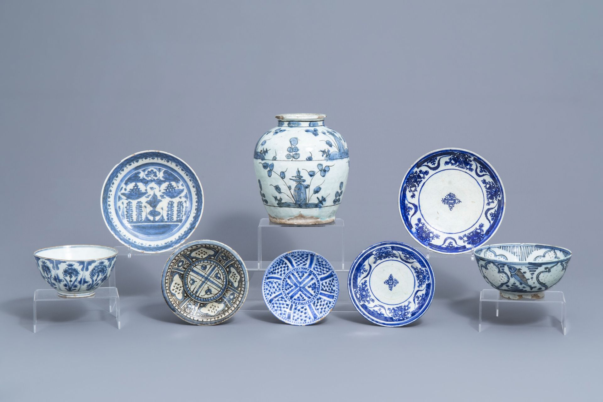 Eight blue and white Persian pottery wares, including Safavid and Qajar, 17th C. and later