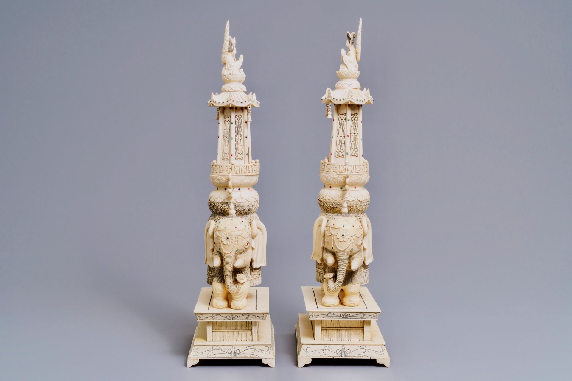 A pair of large inlaid Chinese ivory groups of Buddha and Guanyin on an elephant, 19th C. - Image 3 of 8