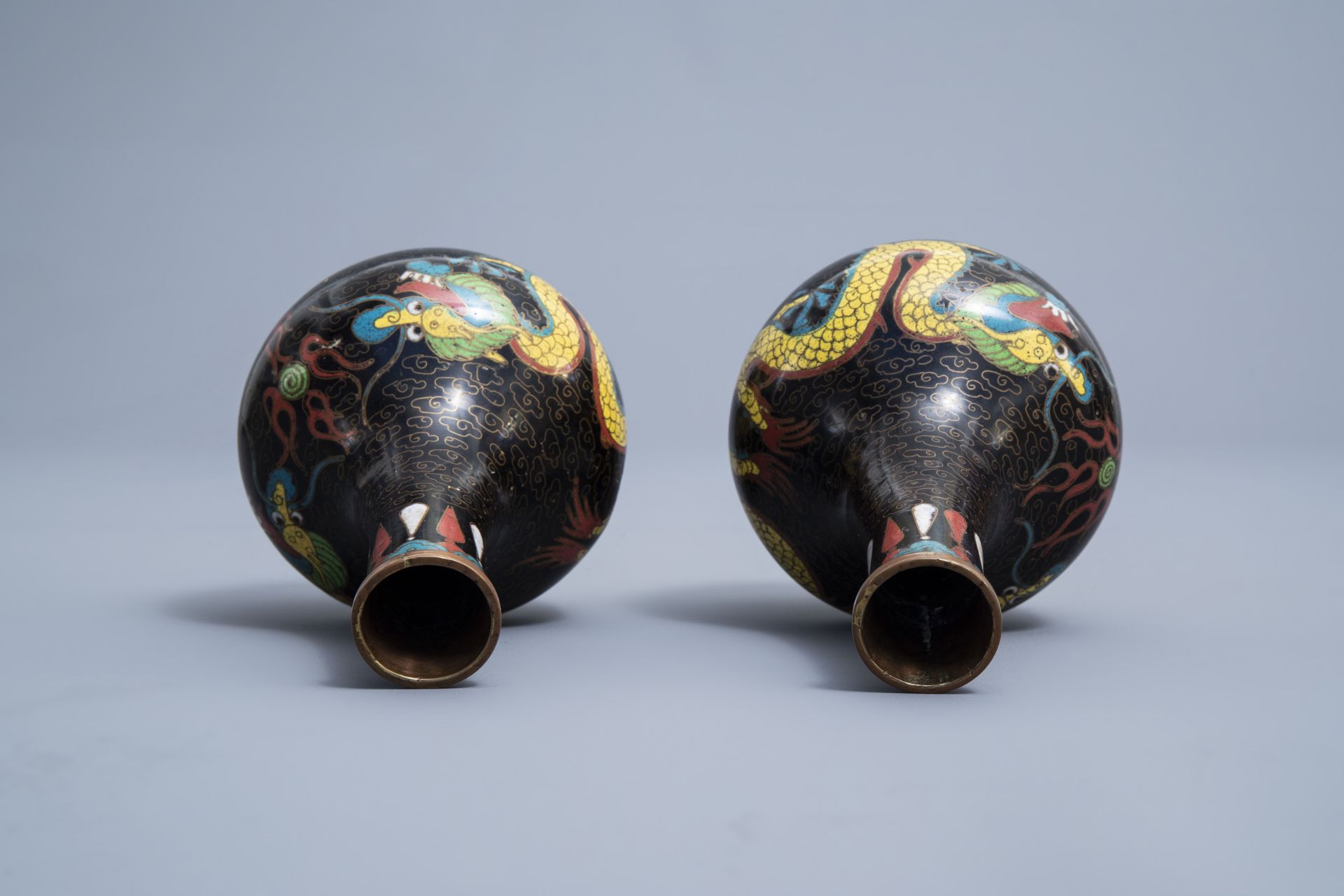 A Chinese cloisonne incense burner and two pairs of vases with dragon design, 20th C. - Image 18 of 19