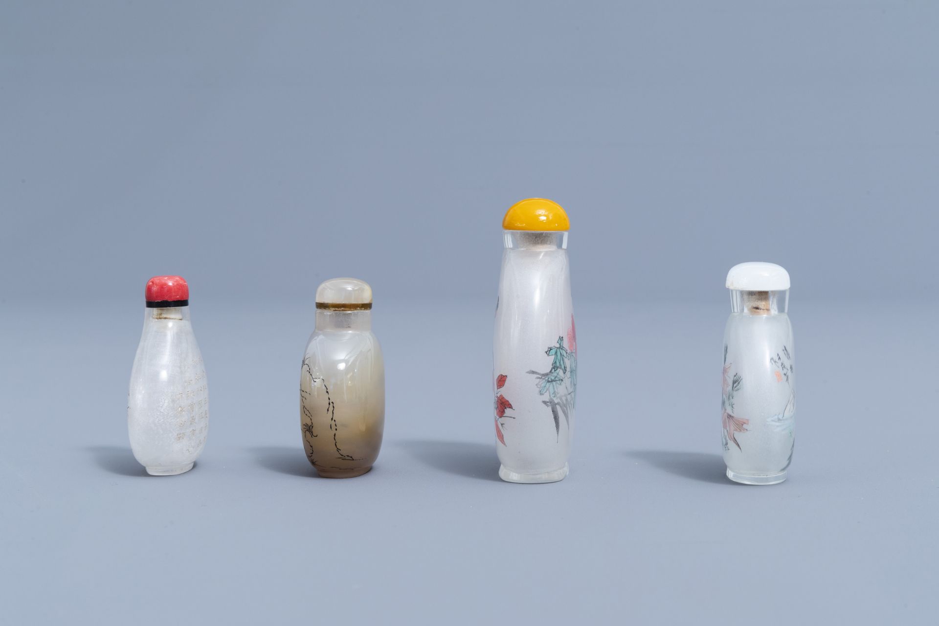 Eight Chinese agate and glass snuff bottles, 20th C. - Image 4 of 4