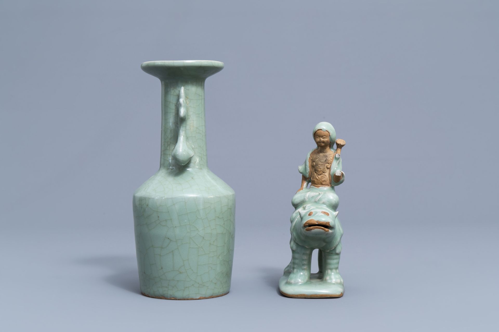 A varied collection of Chinese blue, white and celadon porcelain, Ming and later - Image 9 of 38