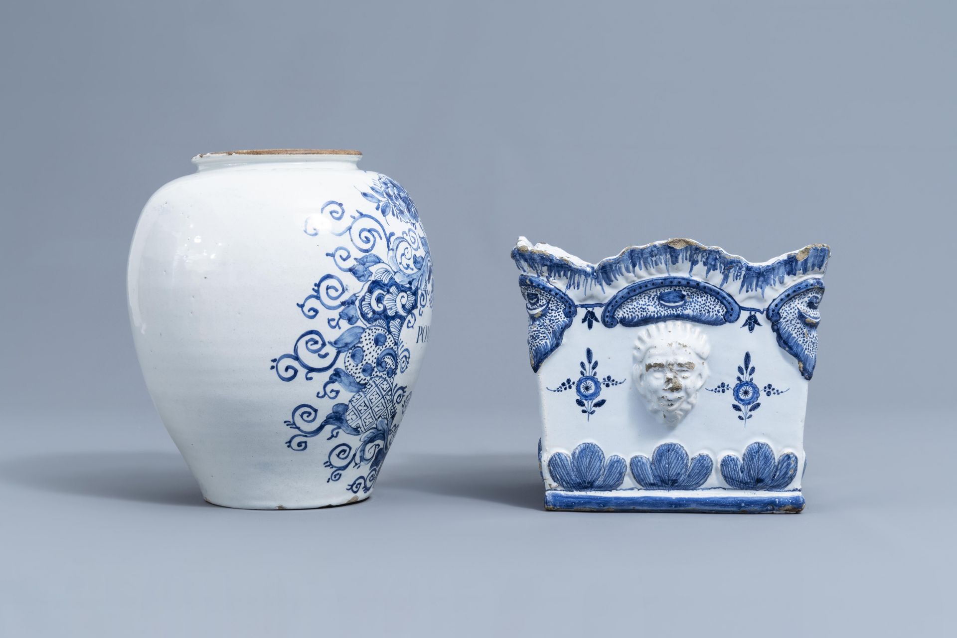 A Dutch Delft blue and white tobacco jar, a French jardinire and a Chinese ginger jar, 18th C. - Image 6 of 38