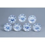 Seven Chinese blue and white plate with lotus flowers, Yongzheng/Qianlong