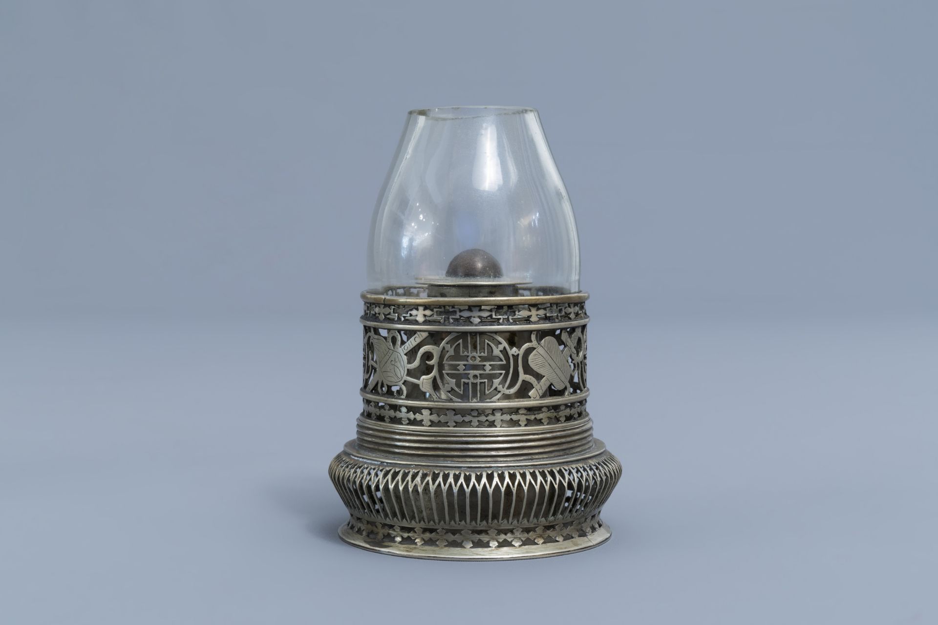 A Chinese paktong opium travel lamp, ca. 1900 - Image 6 of 12