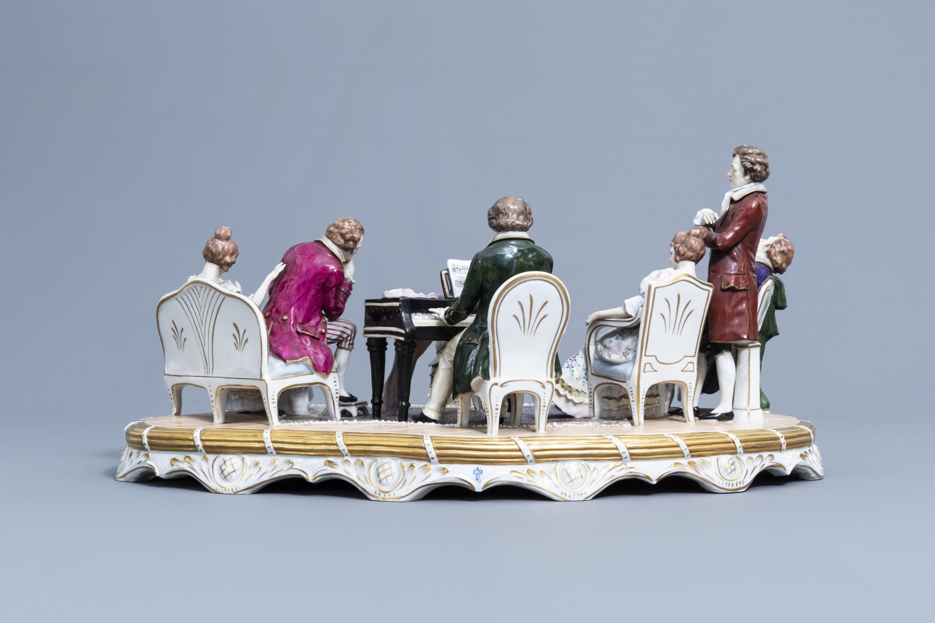 A group with a piano concerto in polychrome decorated Saxon porcelain, Sitzendorf mark, 20th C. - Image 5 of 14