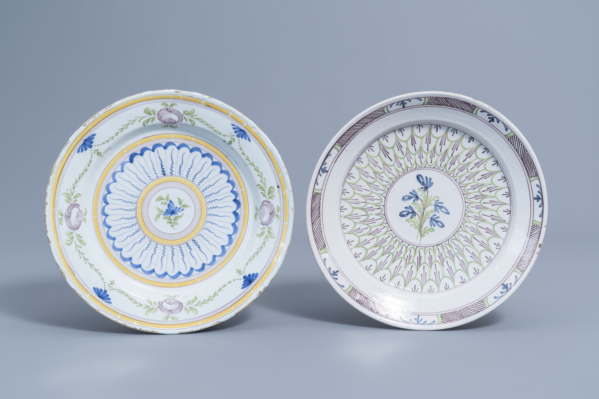 Five polychrome Brussels faience plates with floral design, 18th/19th C. - Image 4 of 12