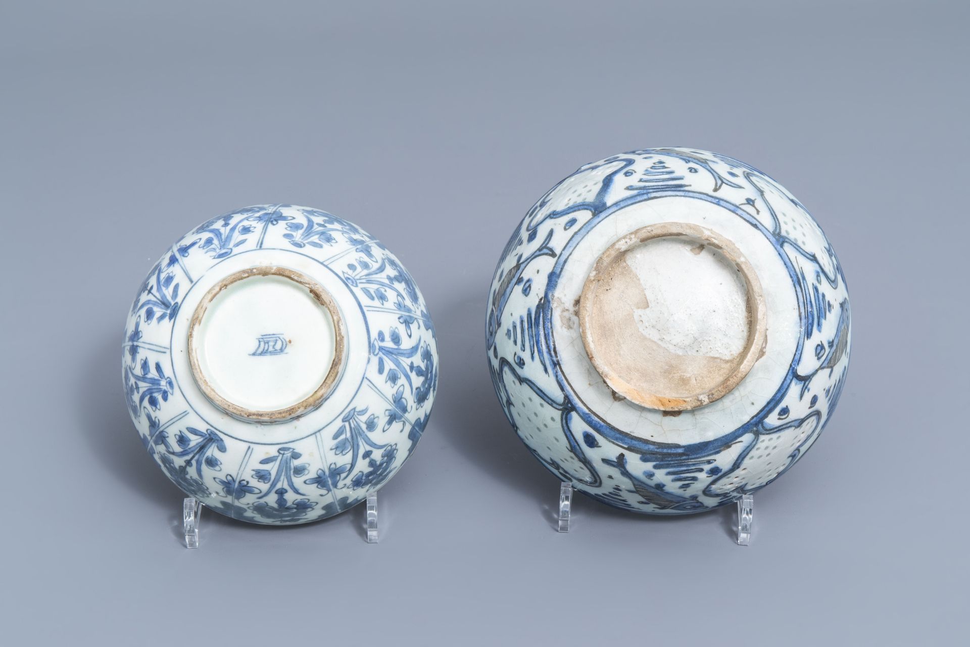 Eight blue and white Persian pottery wares, including Safavid and Qajar, 17th C. and later - Image 17 of 17