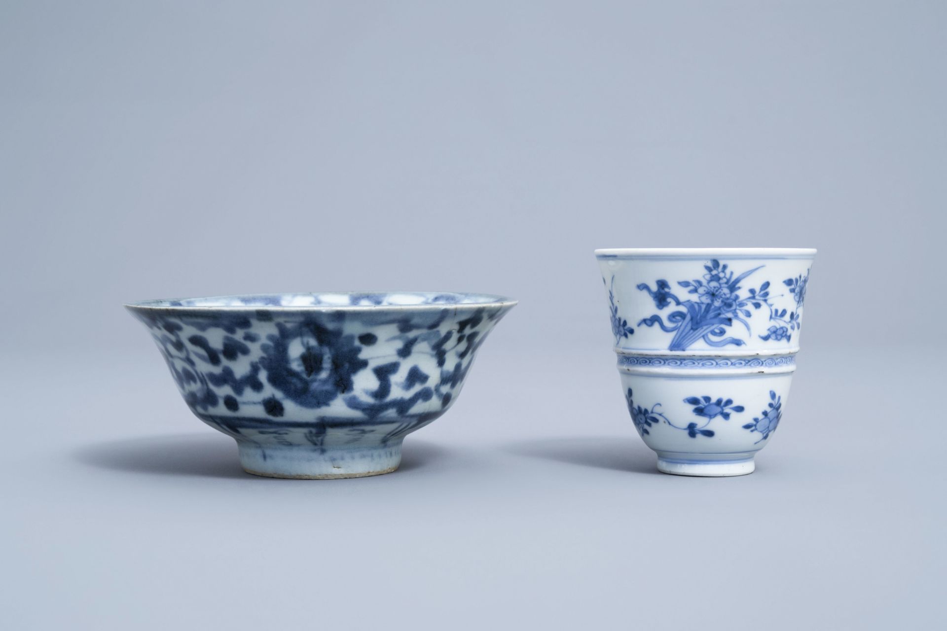 A varied collection of Chinese blue and white porcelain, 18th C. and later - Image 24 of 54