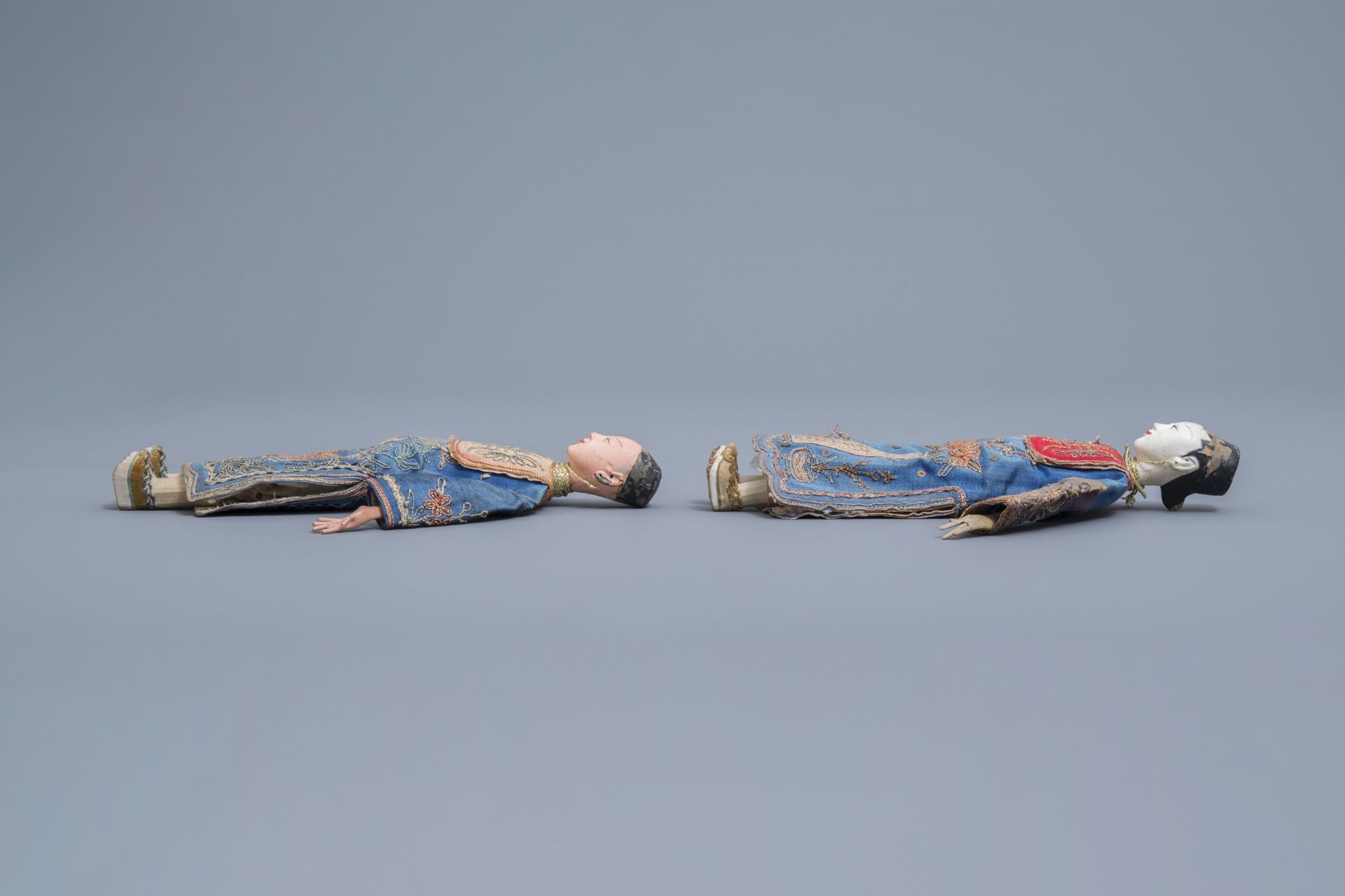 Two Chinese wooden opera or theater dolls, 19th C. - Image 6 of 8