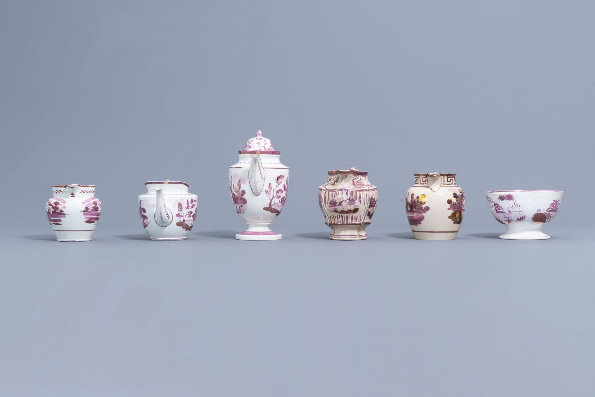 A varied collection of English pink lustreware items with a cottage in a landscape, 19th C. - Bild 41 aus 50
