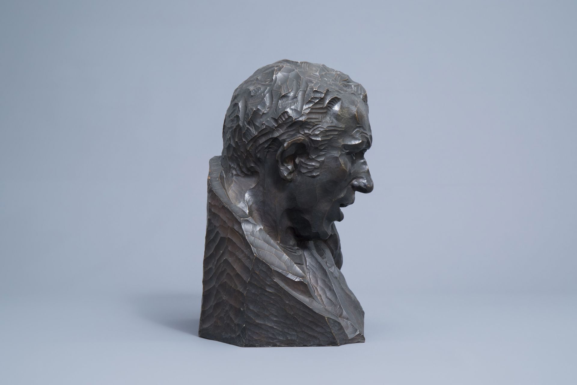 Santiago Rodriguez Bonome (1901-1995): A portrait bust o Pablo Casals, patinated bronze, dated 1926 - Image 3 of 9