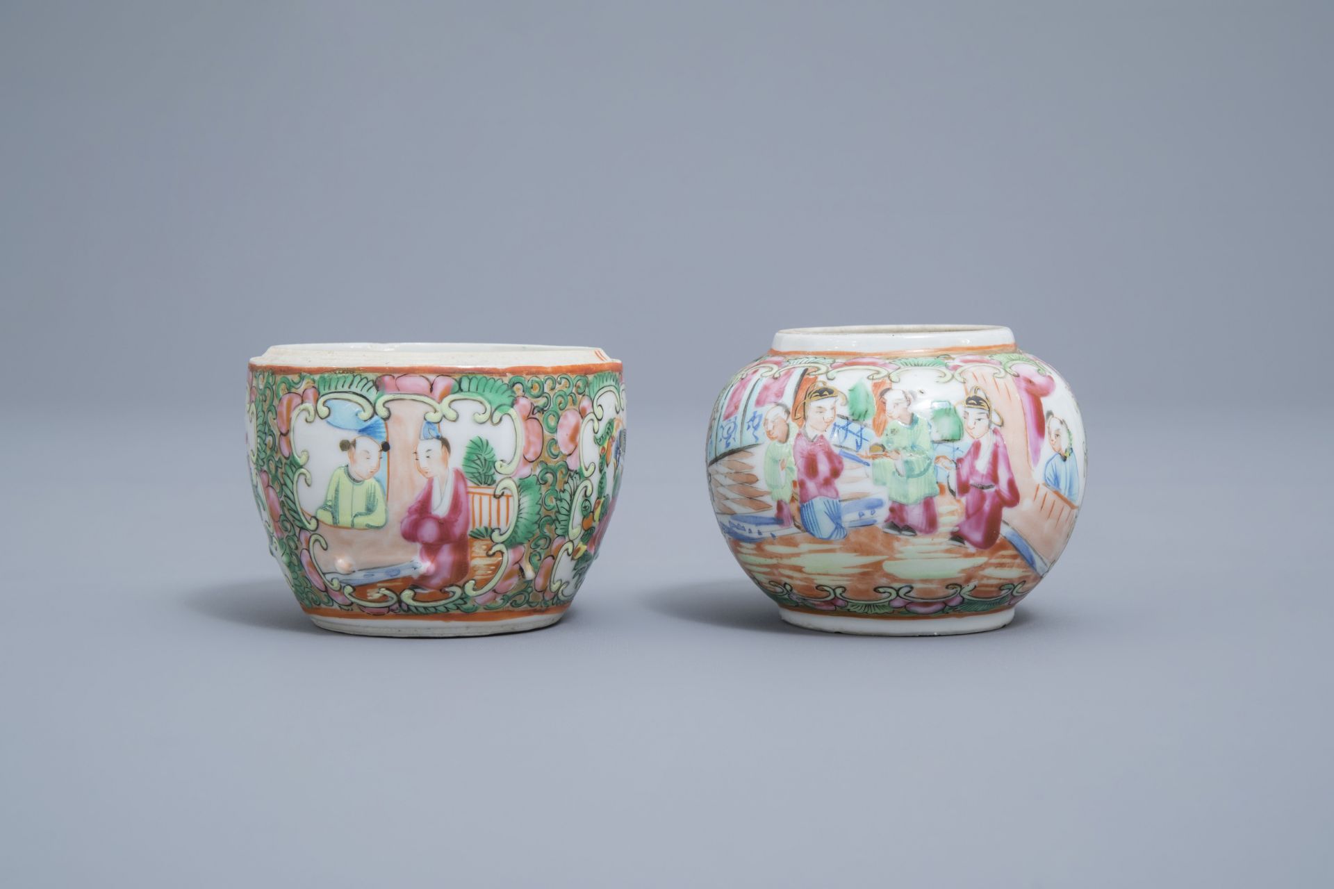 A varied collection of Chinse Canton and famille rose porcelain, 19th C. - Image 14 of 19