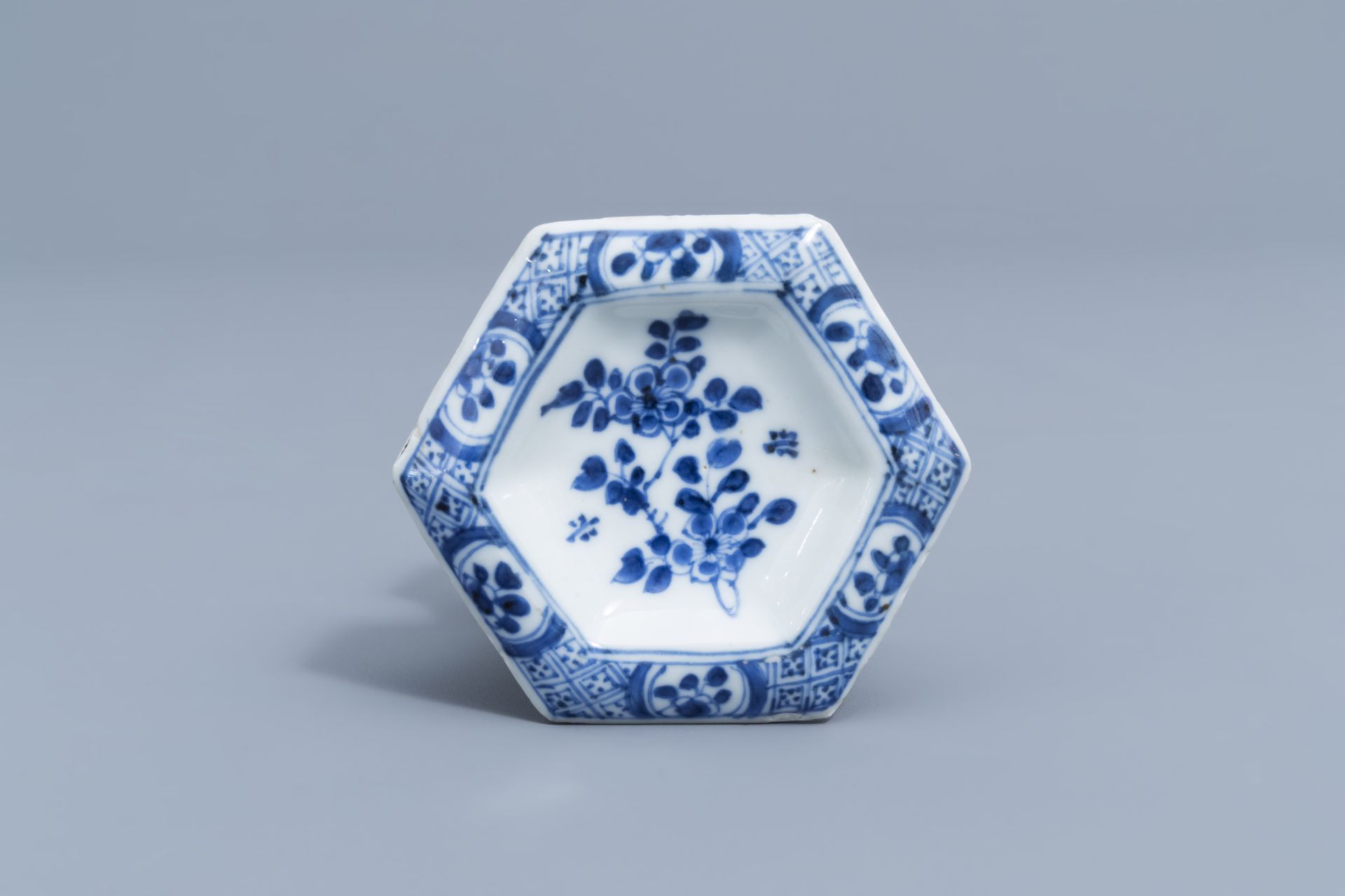 A Chinese blue and white salt and a 'Romance of the Western Chamber' spoon tray, Kangxi - Image 24 of 26