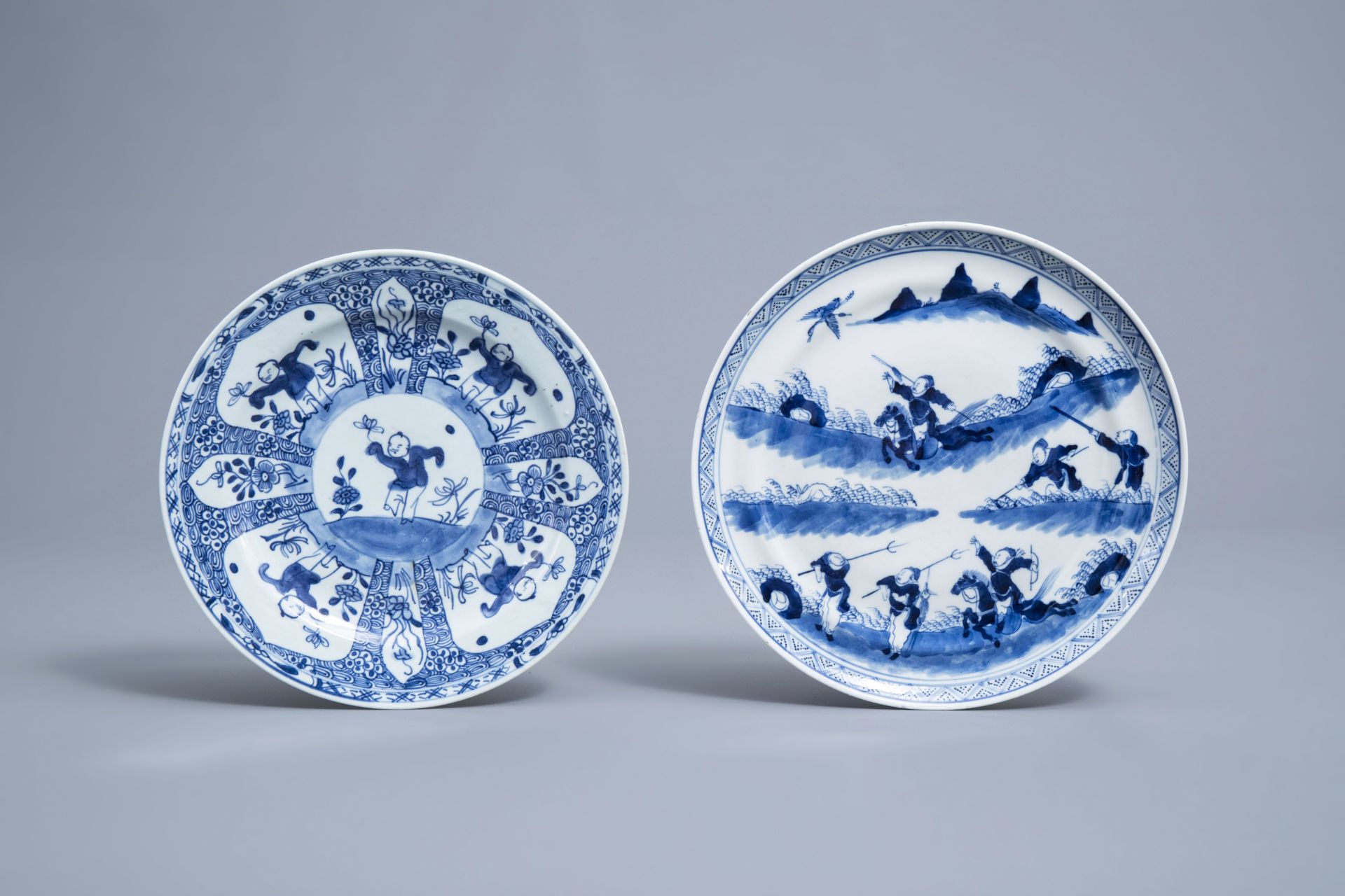 A varied collection of Chinese blue, white and famille rose porcelain, 18th C. and later - Image 39 of 42