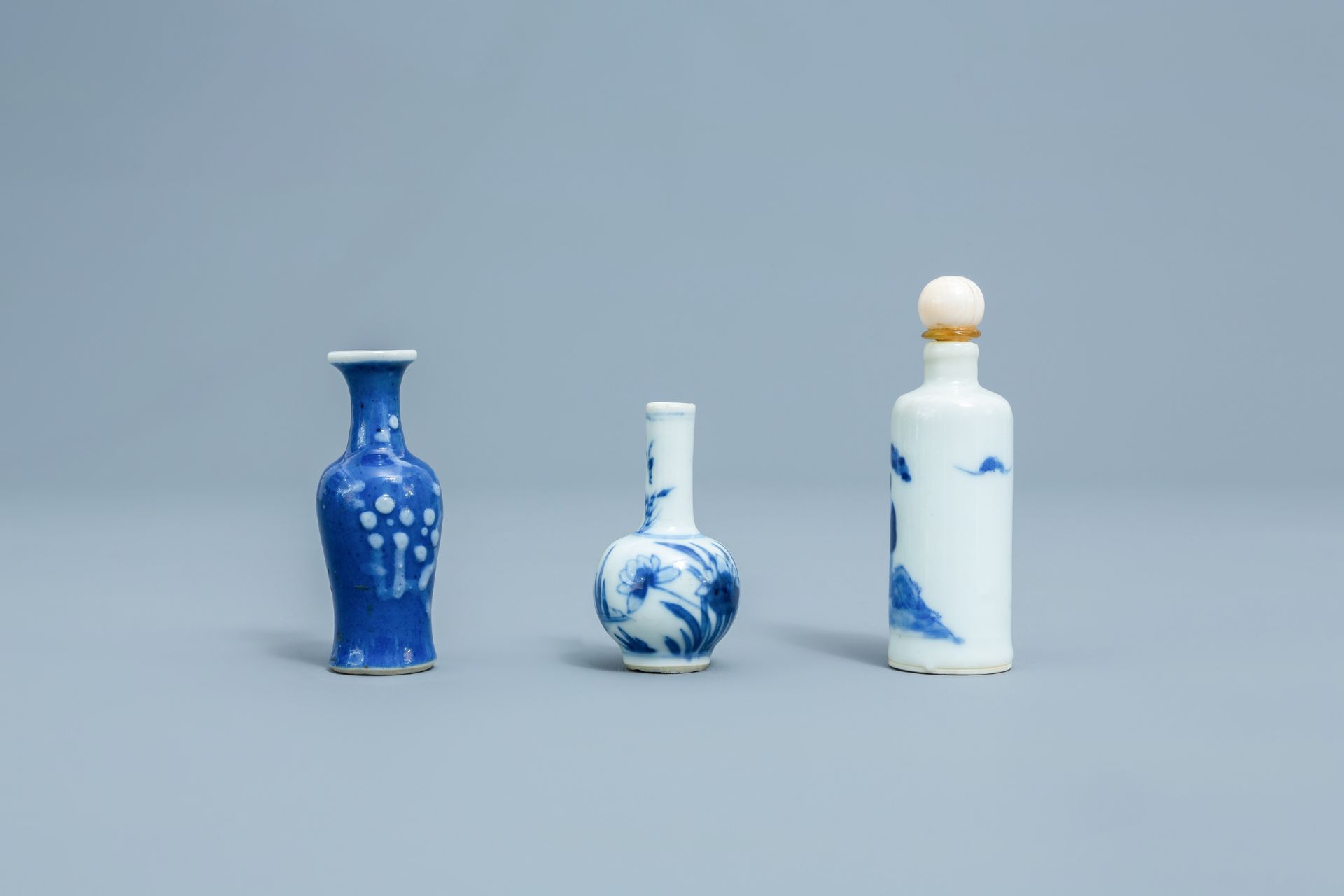 Three Chinese blue, white and famille rose miniature vases and a snuff bottle, Kangxi and later - Image 4 of 4