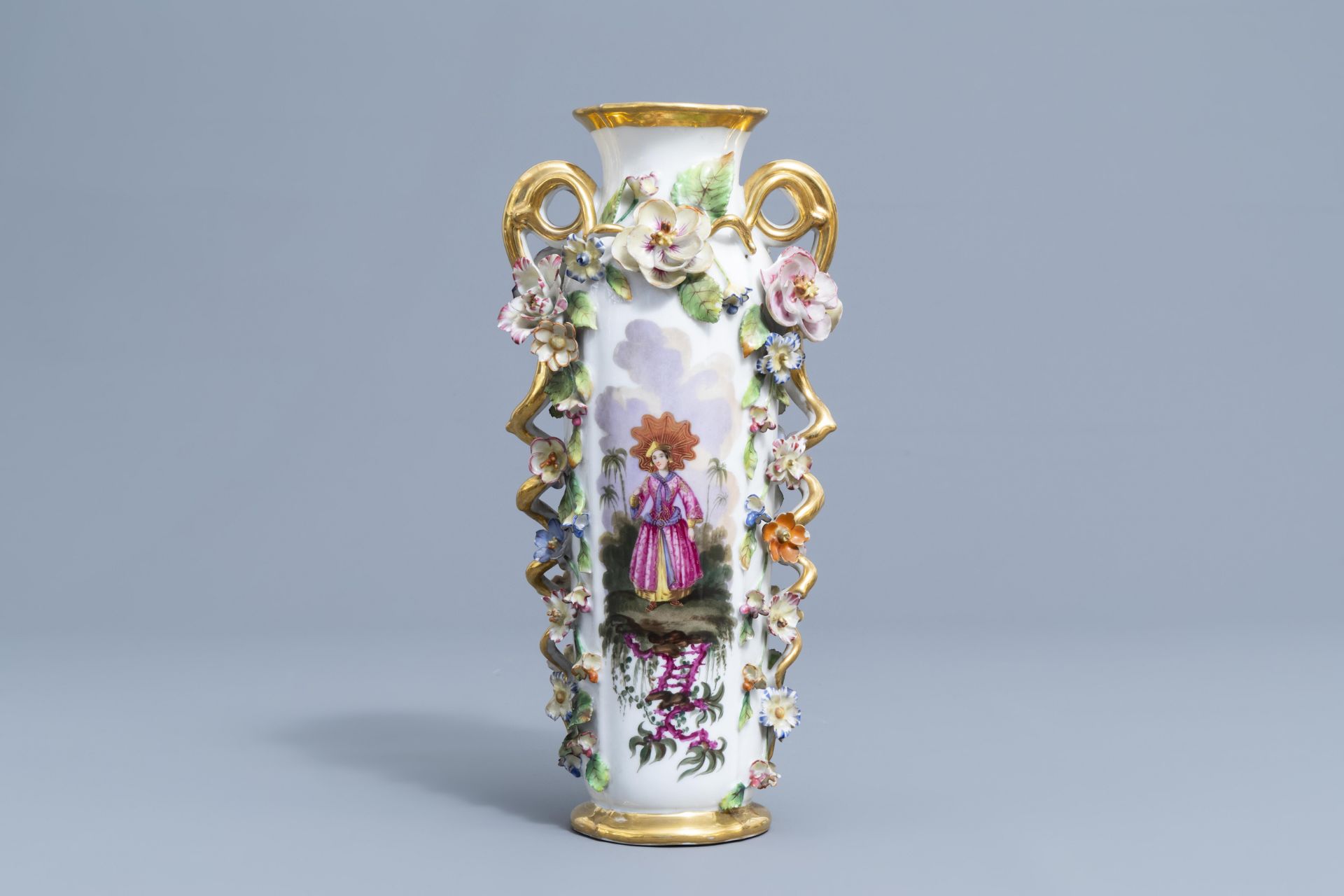 Two pairs of gilt and polychrome Paris porcelain vases and a 'chinoiserie' vase, 19th C. - Image 27 of 48