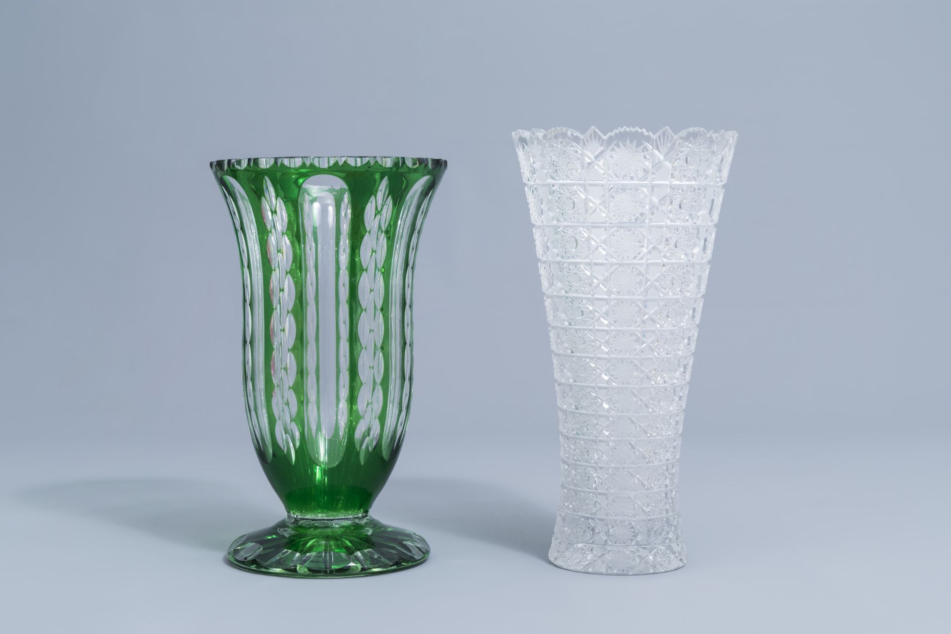 Five overlay crystal cut and glass vases, a.o. Val Saint Lambert and Maastricht, 20th C. - Image 9 of 13