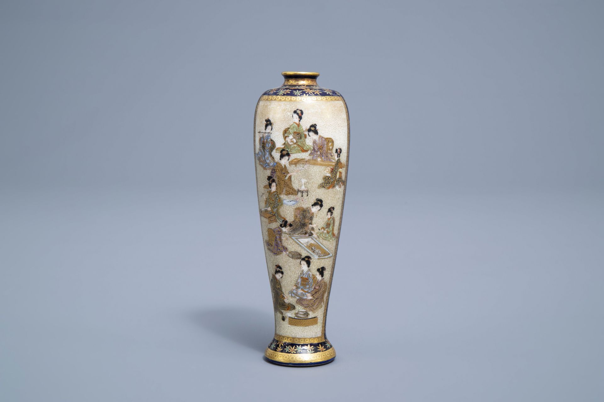 A Japanese Satsuma vase with ladies in a garden, Kinkozan mark, Meiji, 19th C. - Image 4 of 8