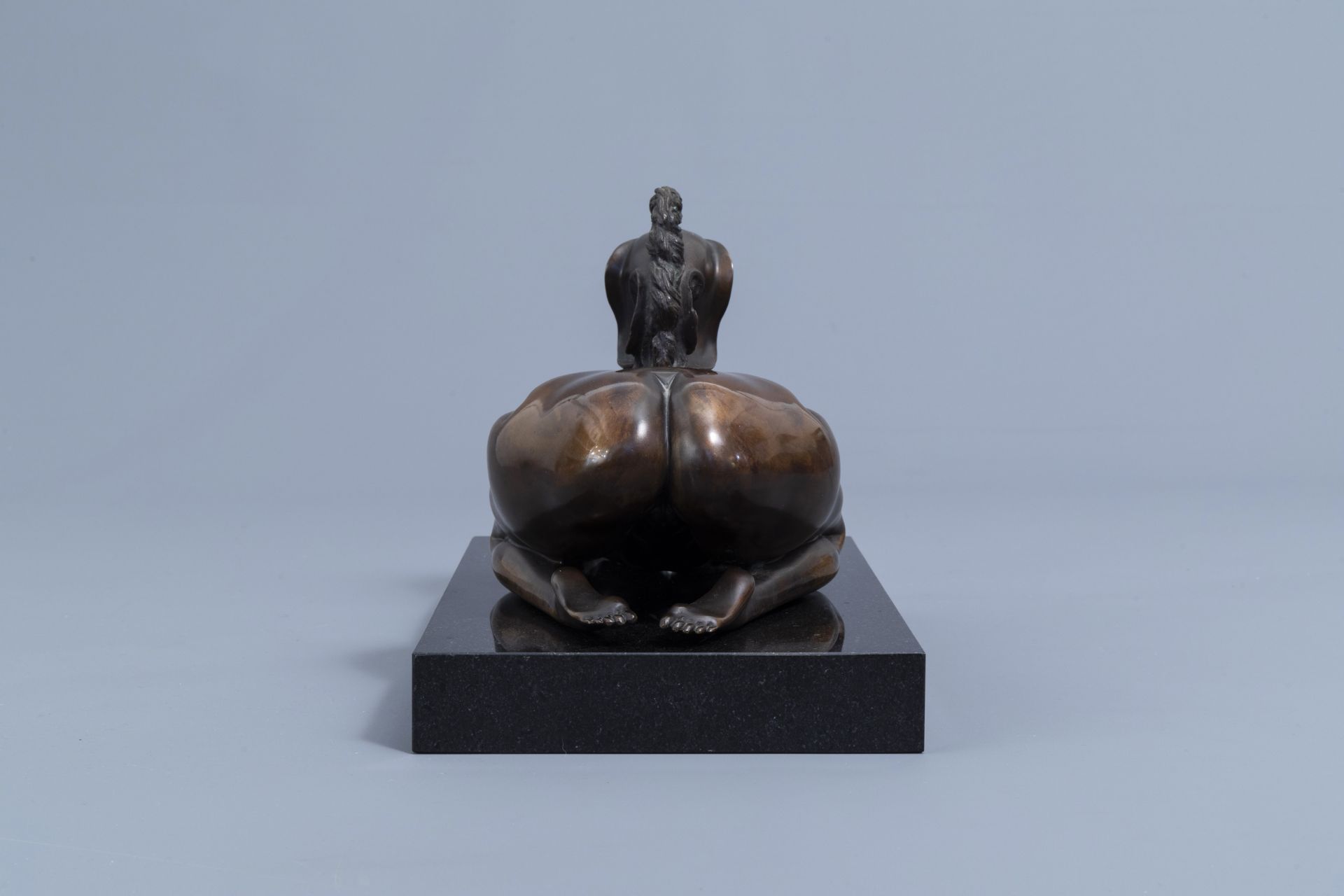 Ernst Fuchs (1930-2015): 'Sphinx', patinated bronze on a black marble base, ed. 901/1000, [1977] - Image 3 of 12