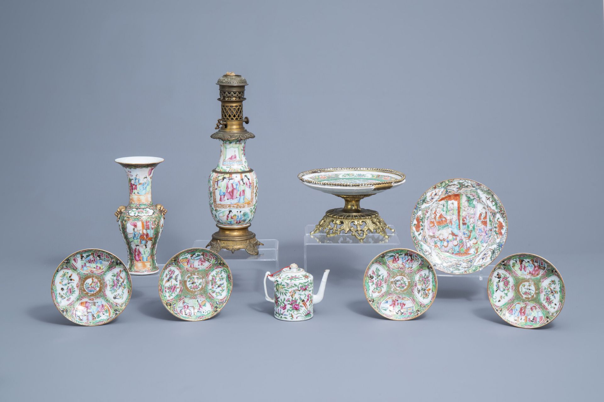 A varied collection of Chinese Canton famille rose porcelain, 19th/20th C.