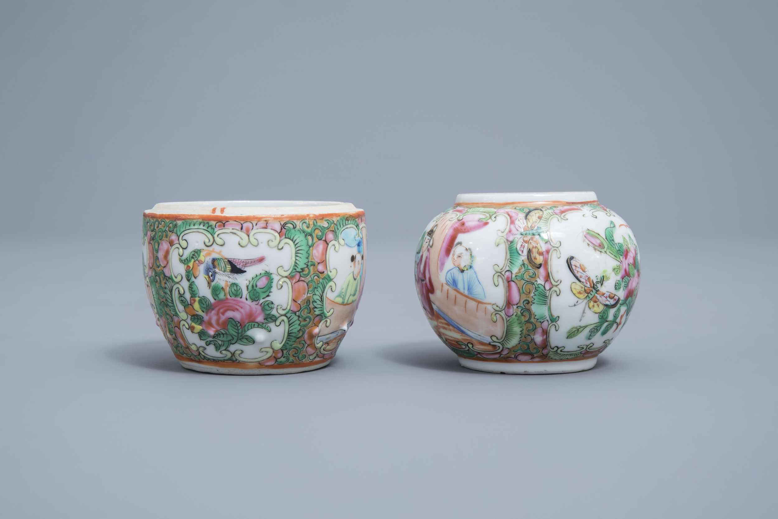 A varied collection of Chinse Canton and famille rose porcelain, 19th C. - Image 17 of 19